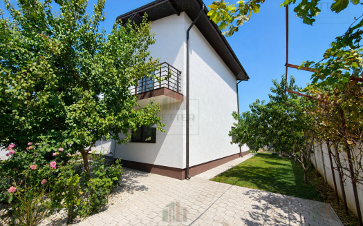 Casă P+1E+M, 4 camere, teren 367 | Mobilată și utilată | Str. Miorița